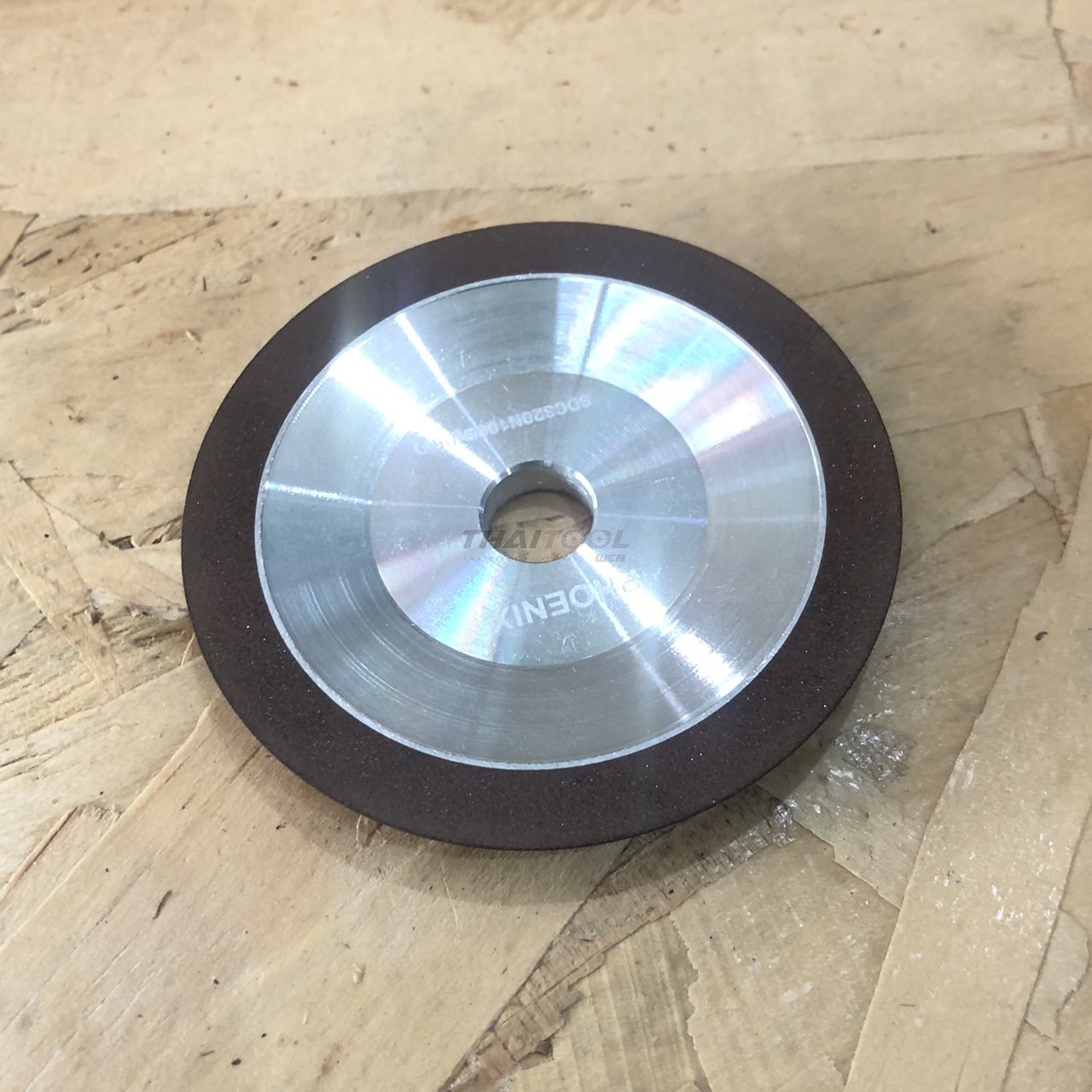 หินเพชร 4B2 D80x20Hx8Tx5X SDC150