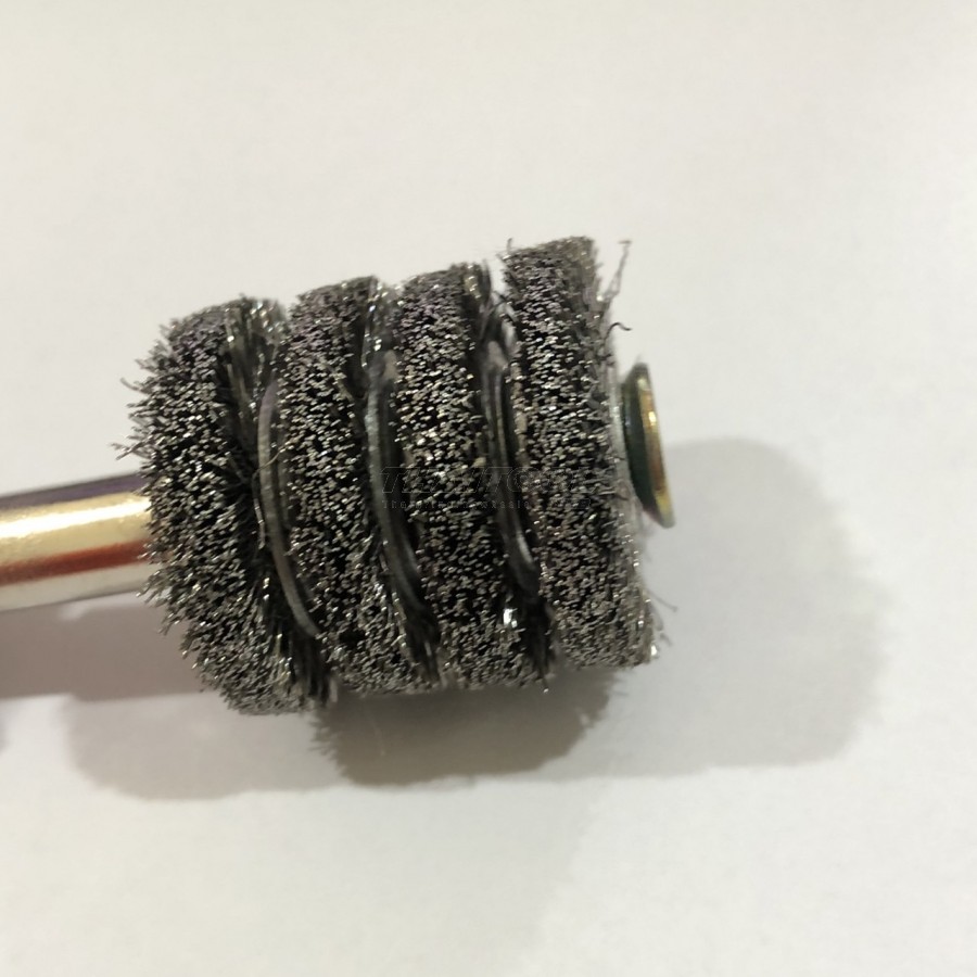  แปรงสแตนเลส แกน6mm. เหรียญ 25x25 mm.